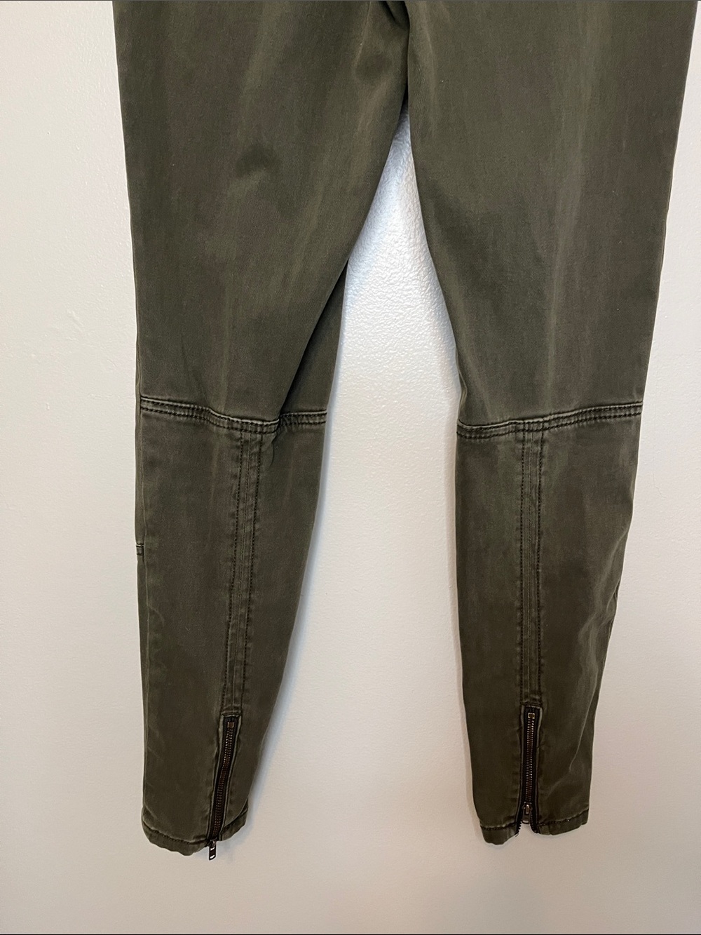 Anthropology Pilcro and the Letterpress Olive Green Women’s Jeans - Picture 9 of 16